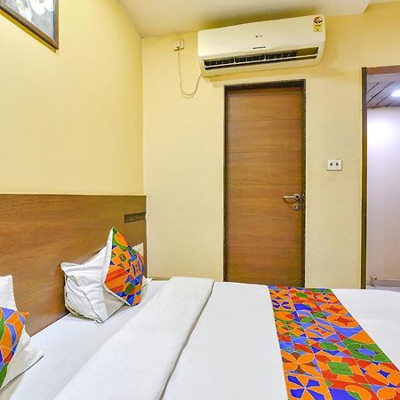 Fabhotel Rb Residency Сурат Екстериор снимка
