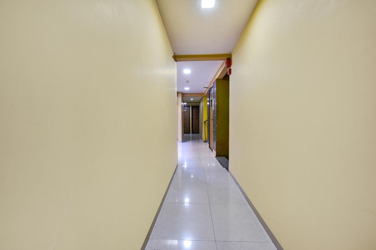 Fabhotel Rb Residency Сурат Екстериор снимка